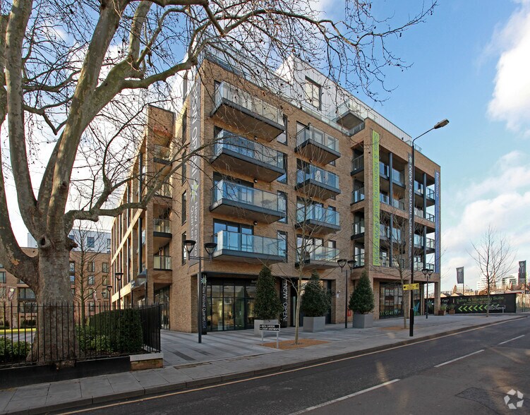 41-43 Upper North St, London for sale - Building Photo - Image 1 of 1