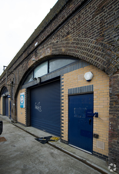 452 Railway Arches, London for rent - Building Photo - Image 2 of 2