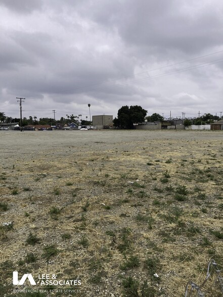 353 La Mesa St, Pomona, CA for rent - Building Photo - Image 3 of 7