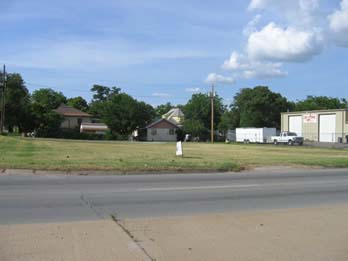 215 SW Lee Blvd, Lawton, OK for sale - Primary Photo - Image 1 of 1