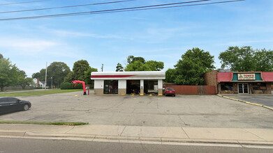 621 S Main St, Englewood, OH for sale Primary Photo- Image 1 of 4