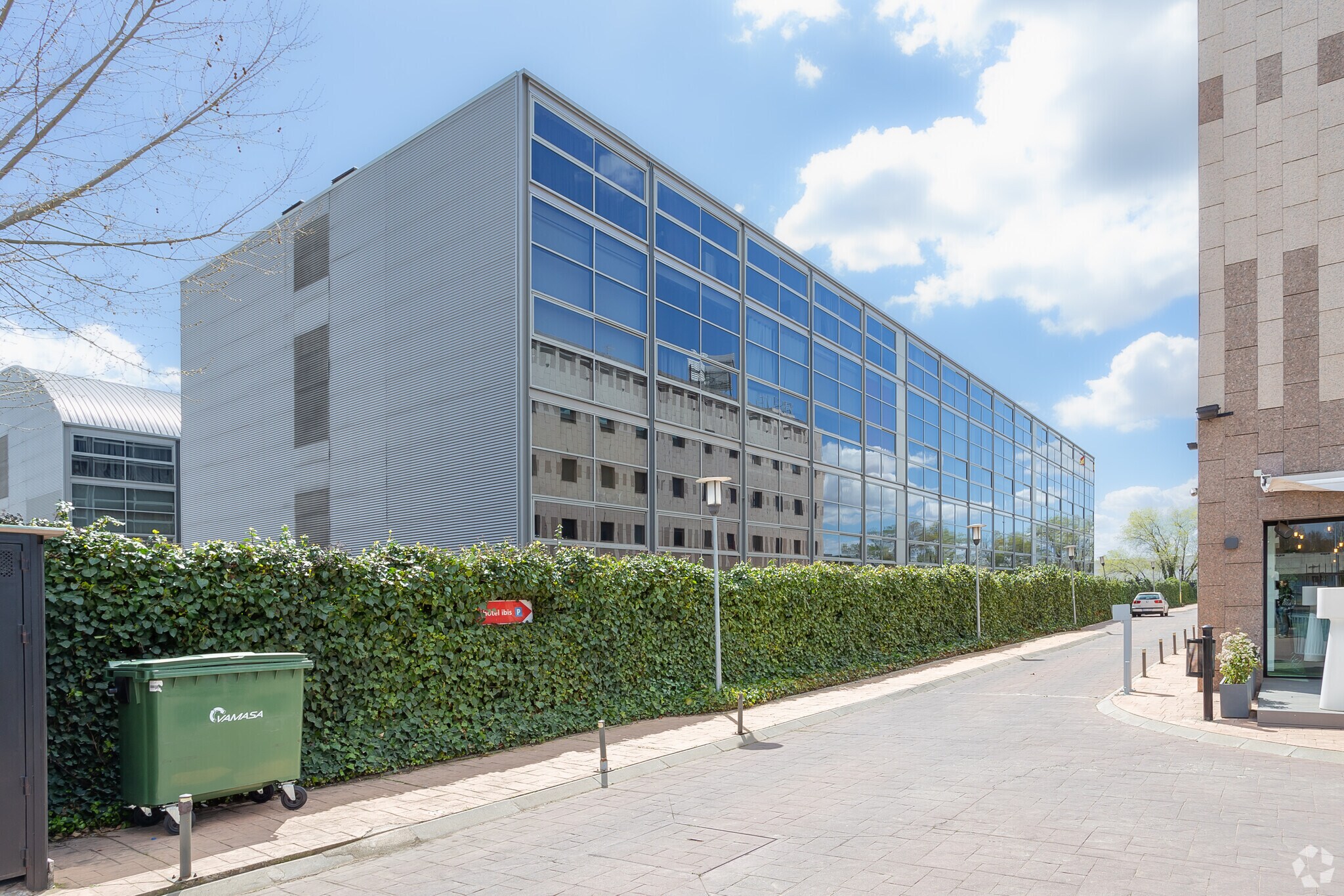 Calle Antonio Suárez, 10, Alcalá de Henares, Madrid to rent Primary Photo- Image 1 of 4