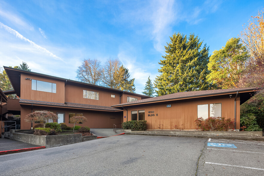 16122 8th Ave SW, Burien, WA for rent - Building Photo - Image 1 of 13