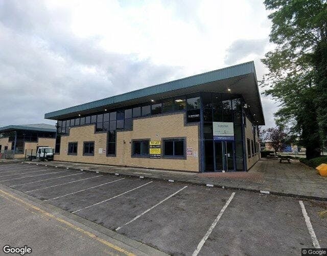Pacific Rd, Altrincham to rent Building Photo- Image 1 of 2