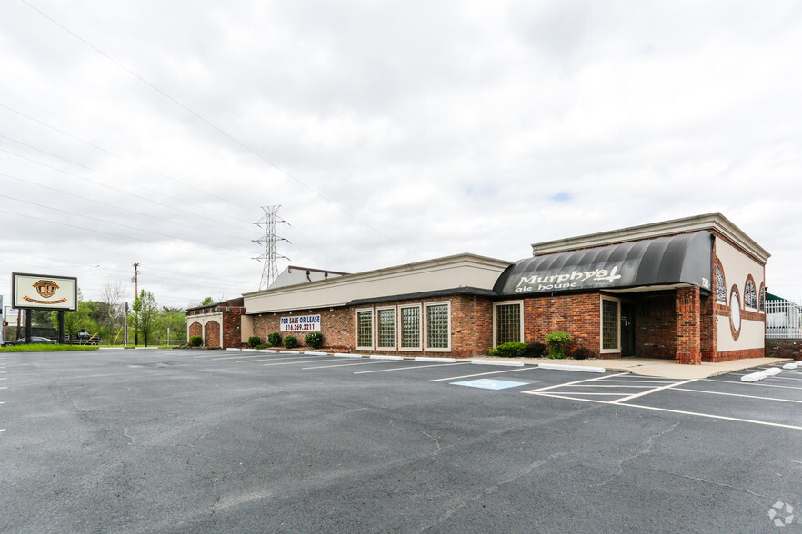 7503 Granger Rd, Valley View, OH for sale - Primary Photo - Image 1 of 40