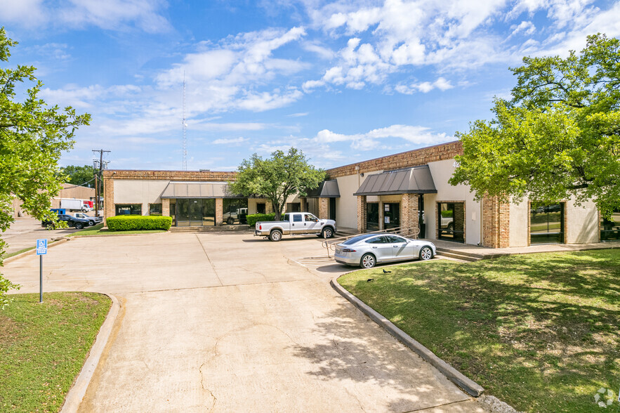 4215 N Beltwood Pky, Dallas, TX for rent - Building Photo - Image 3 of 24