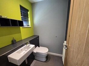 125-127 London Rd, Dartford to rent Interior Photo- Image 2 of 3