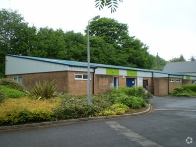 Trawsffordd Rd, Ystradgynlais to rent - Primary Photo - Image 1 of 1