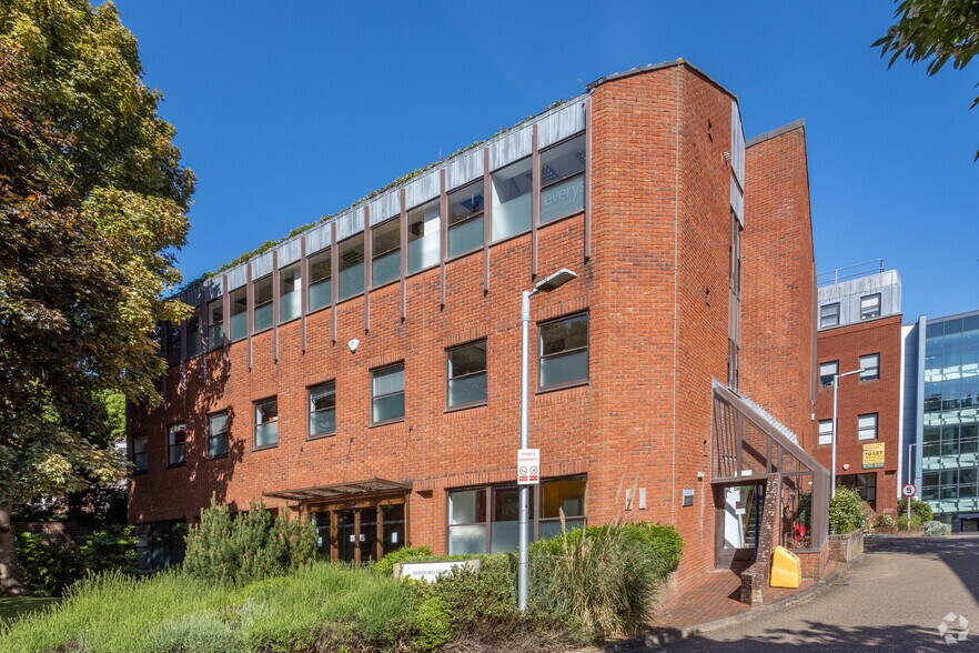 Southernhay Gdns, Exeter for sale - Primary Photo - Image 1 of 1