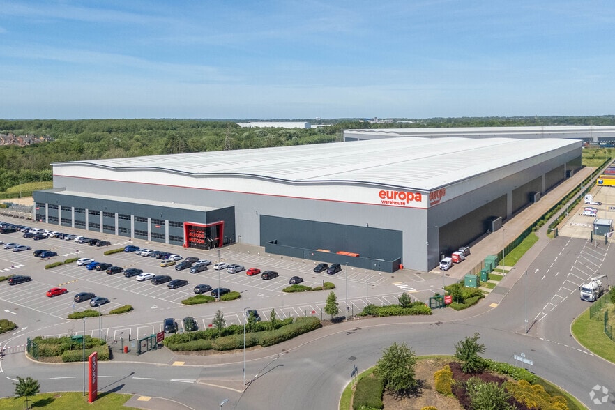 Corby, Corby to rent - Building Photo - Image 2 of 3