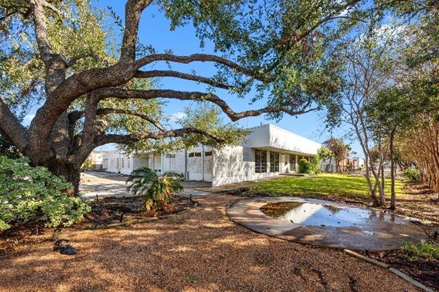 6880 Wynnwood Dr, Houston, TX to rent Building Photo- Image 1 of 7