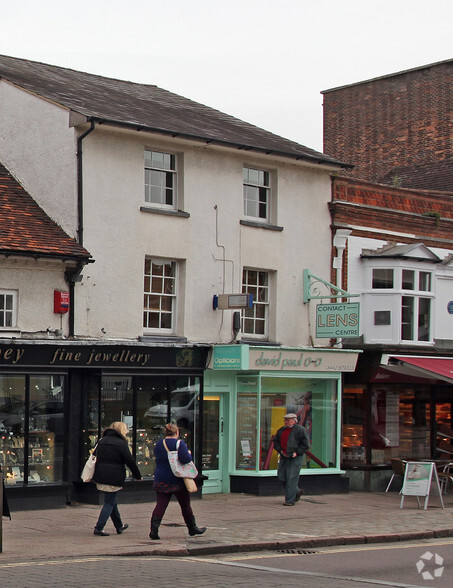 236 High St, Berkhamsted for rent - Building Photo - Image 3 of 3