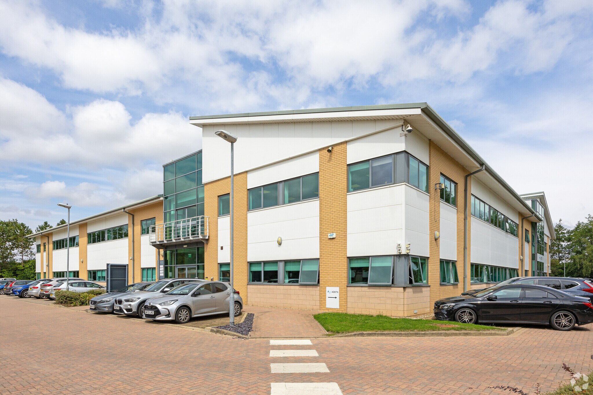 Monks Cross, York to rent Building Photo- Image 1 of 3