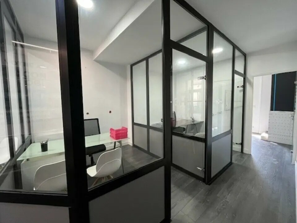 Vente Bureaux 44 m² - Photo 1