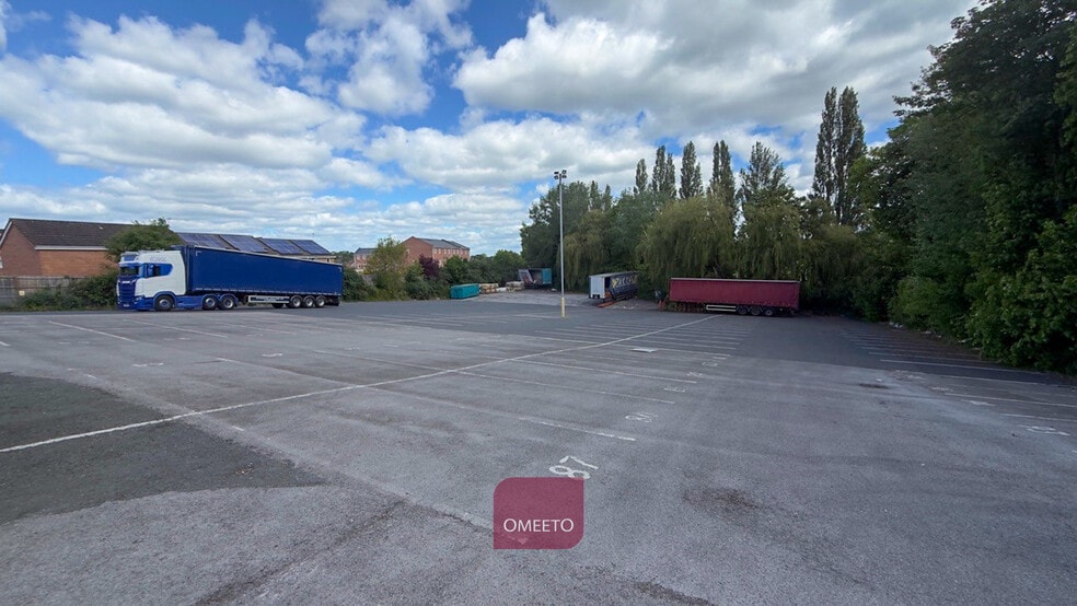Hallam Fields Rd, Ilkeston to rent - Building Photo - Image 3 of 3