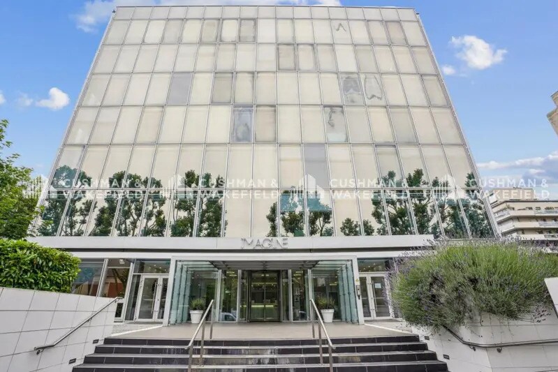 20-26 Boulevard Du Parc, Neuilly-sur-Seine to rent - Building Photo - Image 3 of 3
