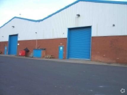 Dandy Bank Rd, Kingswinford to rent - Primary Photo - Image 1 of 8