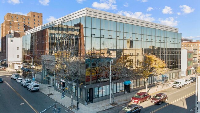 More details for 100 Fairfield Ave, Bridgeport, CT - Office, Retail to Rent