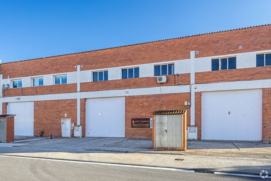 18 Carrer Marie Curie, Sant Esteve Sesrovires, Barcelona for sale - Building Photo - Image 2 of 3