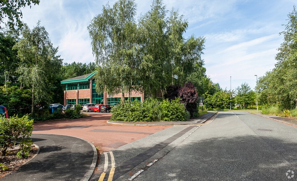 3 Cygnet Ct, Warrington for sale - Building Photo - Image 2 of 10