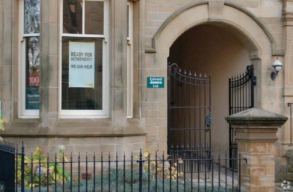 21 Bondgate Without, Alnwick for sale Primary Photo- Image 1 of 1