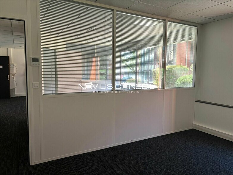 Office in Labège to rent - Interior Photo - Image 3 of 5