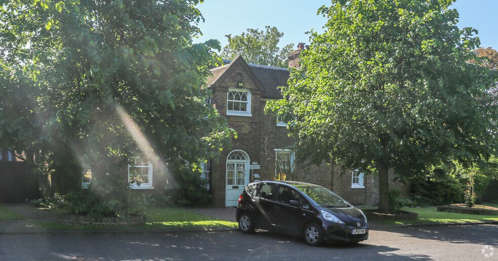Neasden Ln, London for sale - Primary Photo - Image 1 of 1
