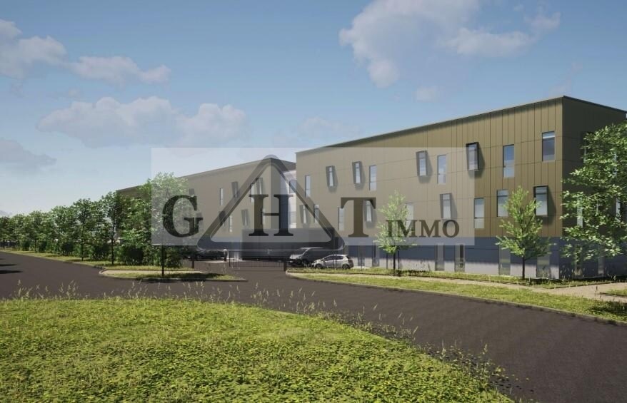 Industrial in Grigny to rent Building Photo- Image 1 of 3