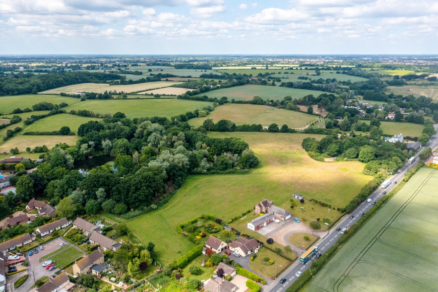 Rectory Meadow, Braintree for sale - Aerial - Image 2 of 7