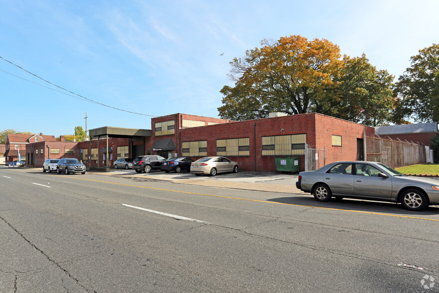 232 N Governor Printz Blvd, Essington, PA for rent - Building Photo - Image 1 of 7