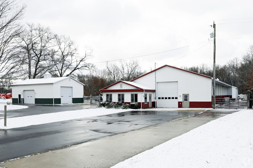 24685 Red Arrow Hwy, Mattawan, MI for sale - Primary Photo - Image 1 of 1