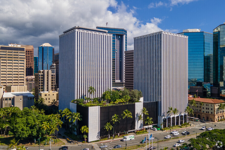 700 Bishop St, Honolulu, HI for rent - Building Photo - Image 2 of 14