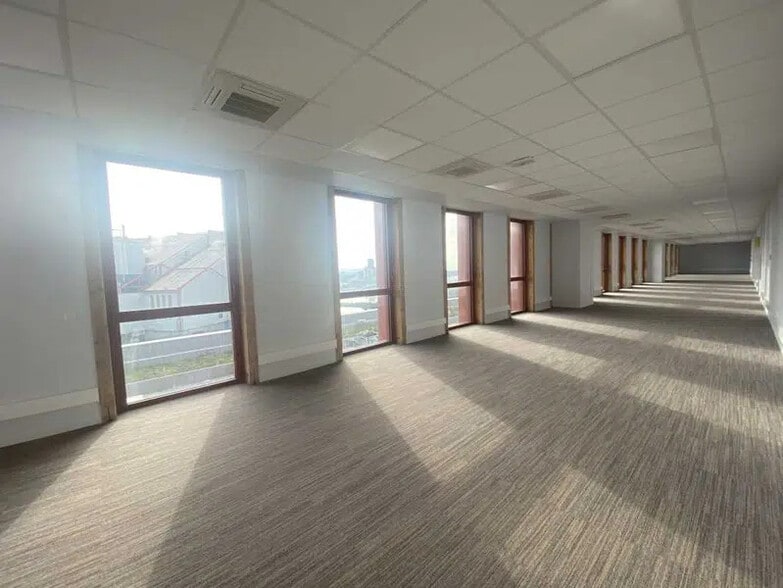 Office in Lyon to rent - Interior Photo - Image 3 of 17