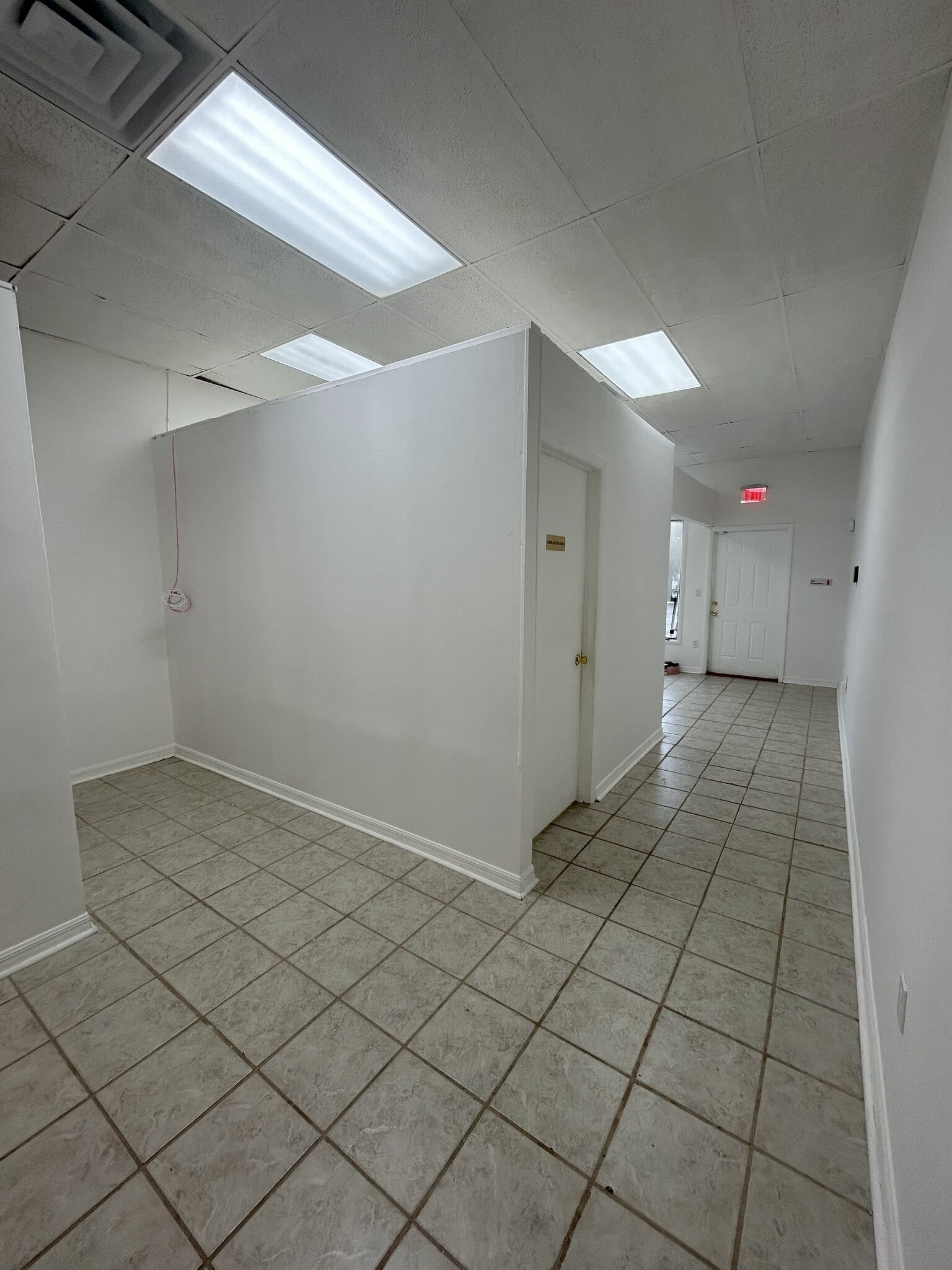 2405 E Graves Ave, Orange City, FL to rent Building Photo- Image 1 of 3