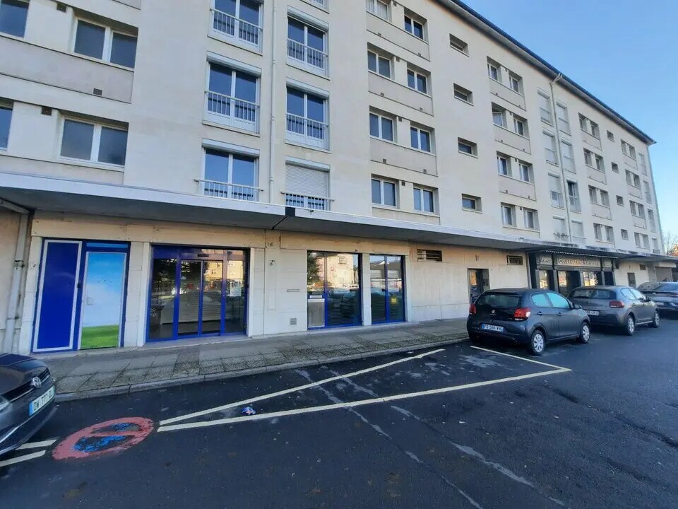 Location Commerce 124 m² - Photo 1