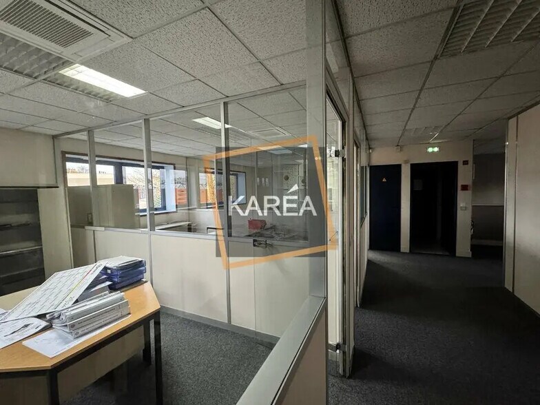 Office in Collégien to rent - Building Photo - Image 2 of 5