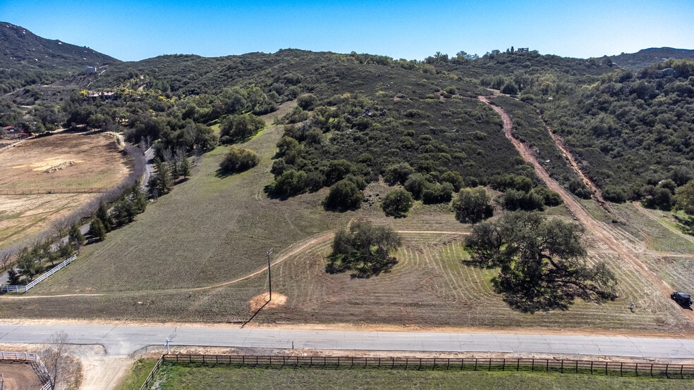 50004 Tenaja Rd, Murrieta, CA for sale - Building Photo - Image 2 of 18