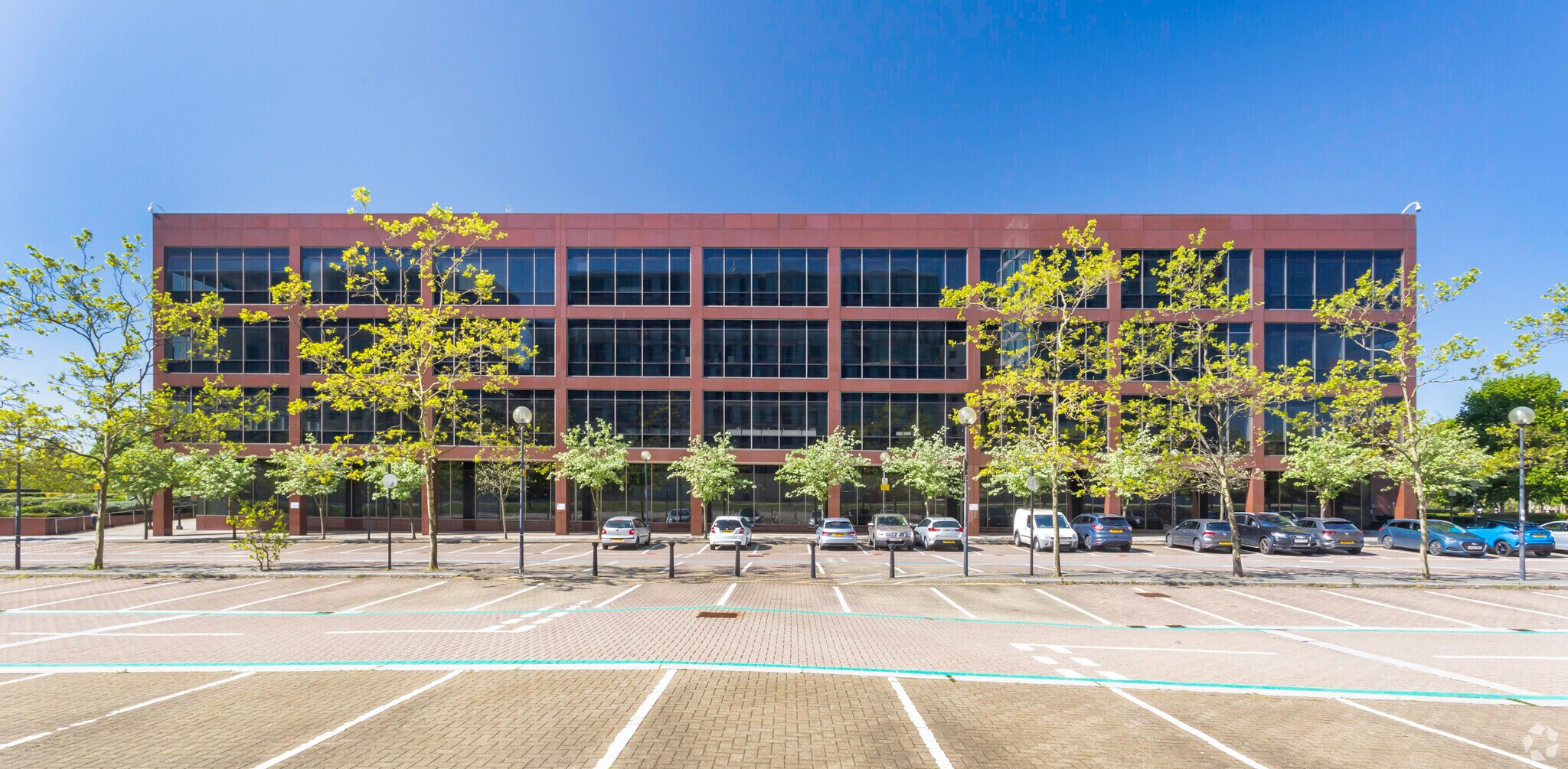 500600 Witan Gate W, Milton Keynes MK9 1ES Witan Gate House