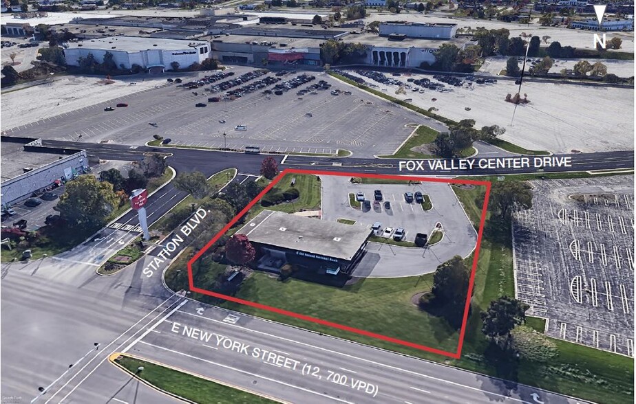 4080 Fox Valley Center Dr, Aurora, IL for sale - Primary Photo - Image 1 of 16