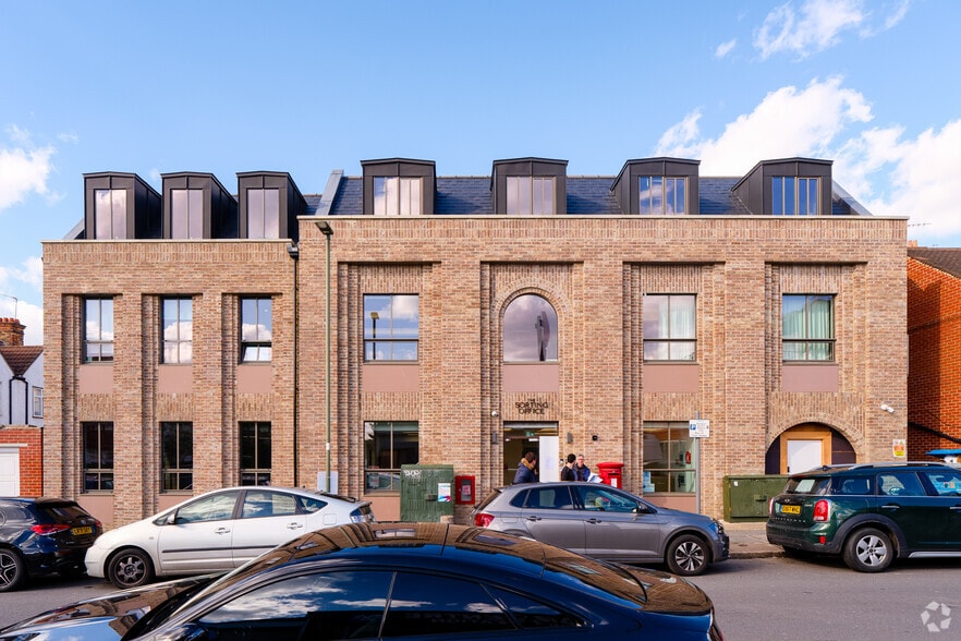 St. Georges Rd, London to rent - Building Photo - Image 3 of 3