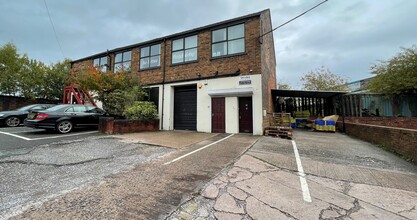 High St, Stoke On Trent for rent Building Photo- Image 1 of 4