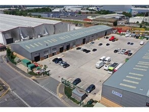Coopers Ln, Liverpool, MSY - Aerial  map view