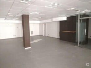 Retail in Manzanares el Real, Madrid to rent Interior Photo- Image 2 of 8
