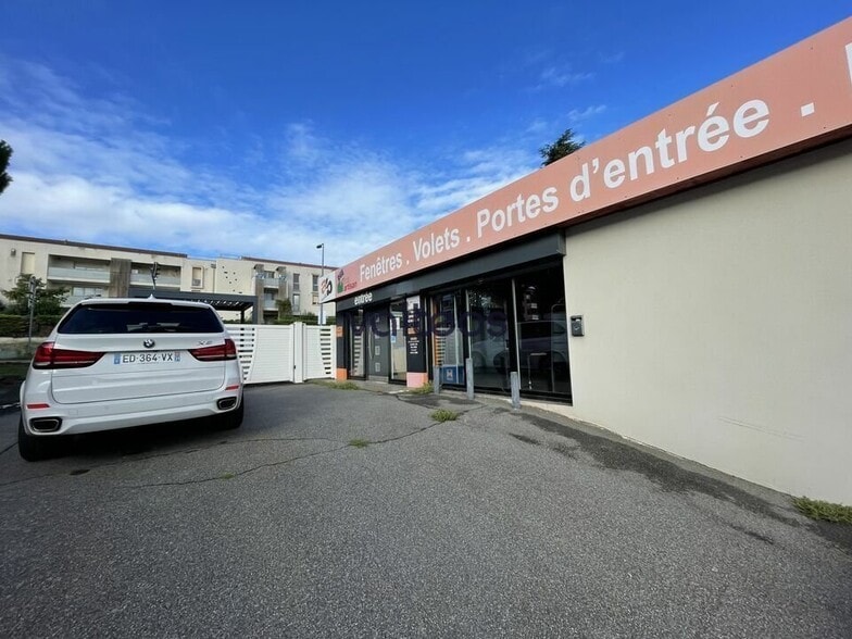 51 Avenue De Toulouse, Castanet-Tolosan for sale - Building Photo - Image 2 of 13