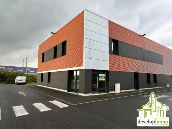 Location Local d'activités 400 m²