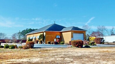 111 Bank St, Sanford, NC for sale Primary Photo- Image 1 of 1