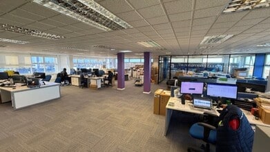 7 Western Rd, Romford to rent Interior Photo- Image 1 of 6