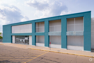 More details for 2323 W Pioneer Pky, Peoria, IL - Retail for Rent