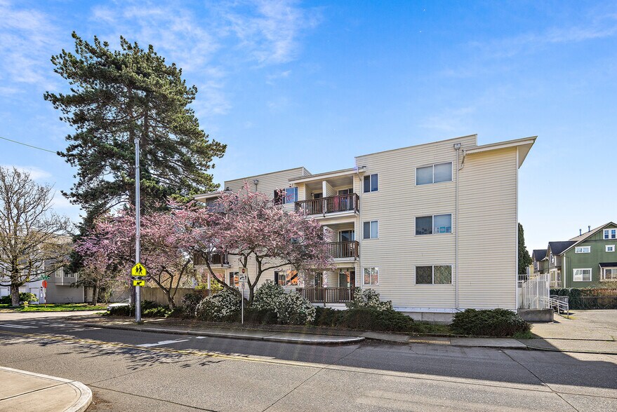 1215 N 90th St, Seattle, WA for sale - Building Photo - Image 1 of 1