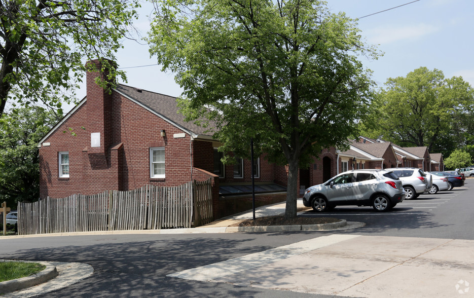 2843-2873 Duke St, Alexandria, VA for sale - Building Photo - Image 3 of 6